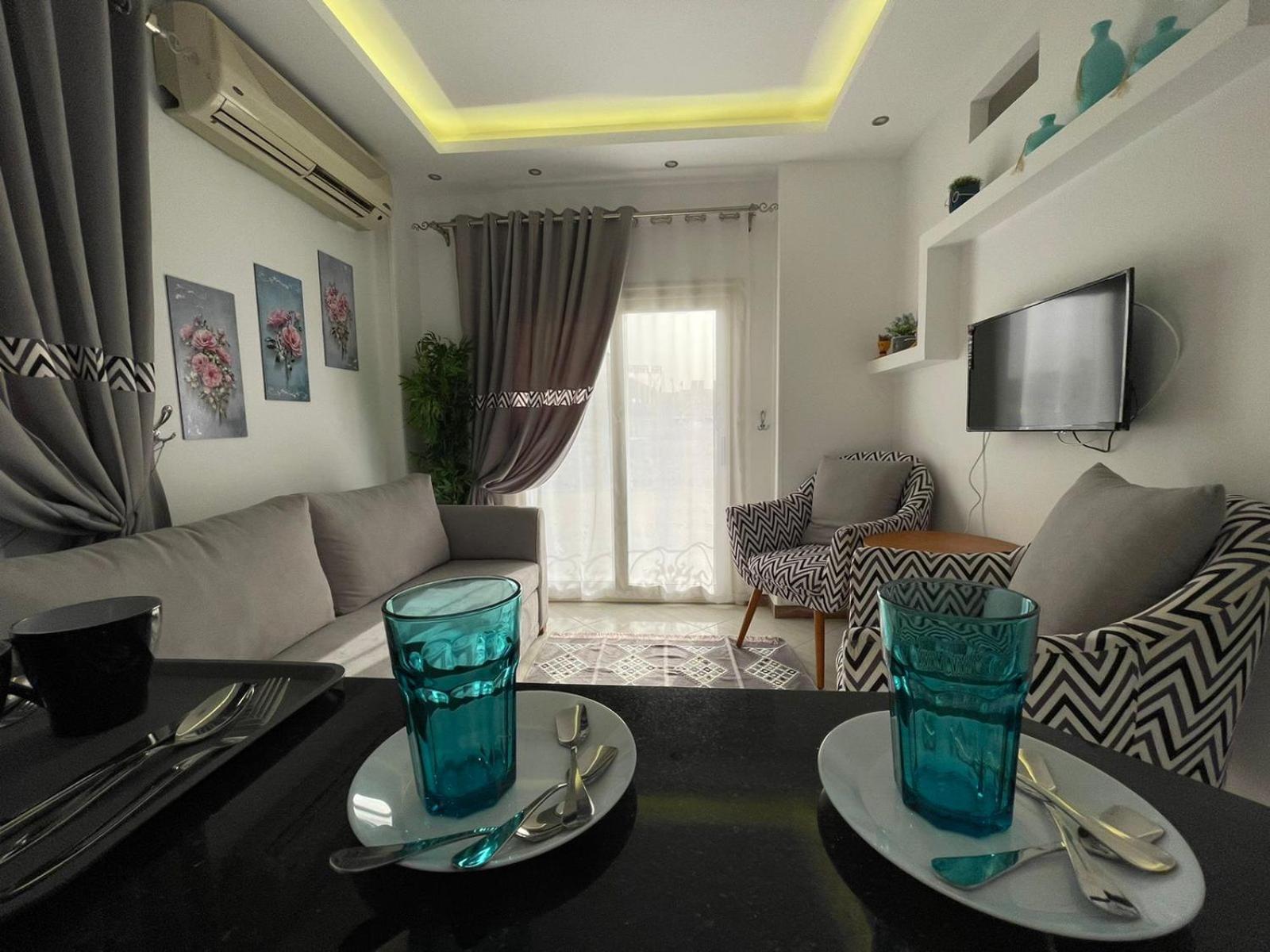 شقة في قلب القاهرة الجديدة تطل على شارع التسعين الشمالي Extérieur photo