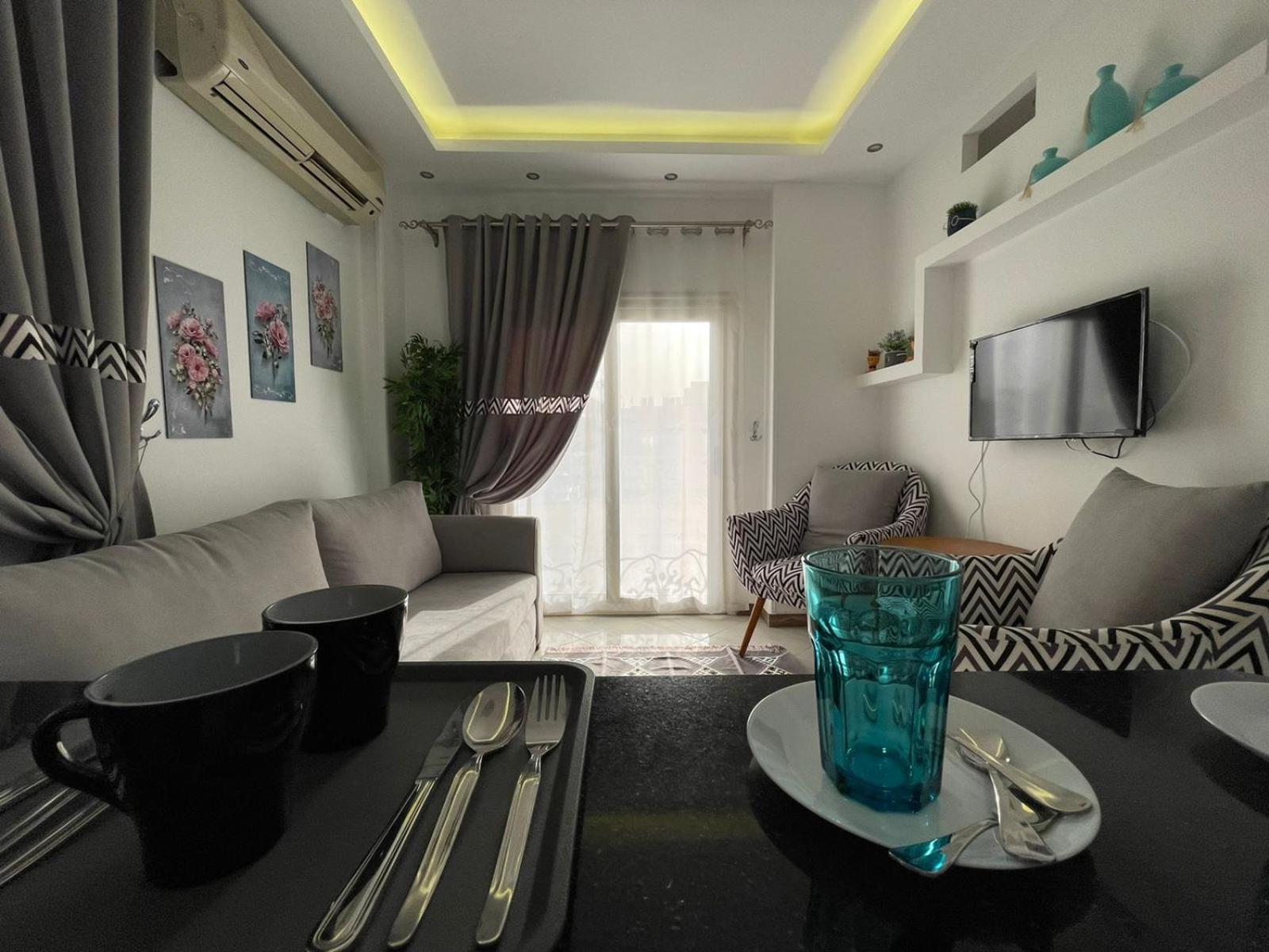 شقة في قلب القاهرة الجديدة تطل على شارع التسعين الشمالي Extérieur photo