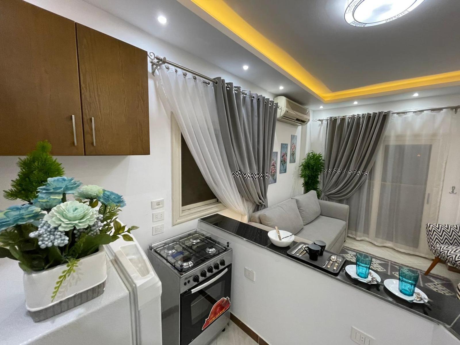 شقة في قلب القاهرة الجديدة تطل على شارع التسعين الشمالي Extérieur photo