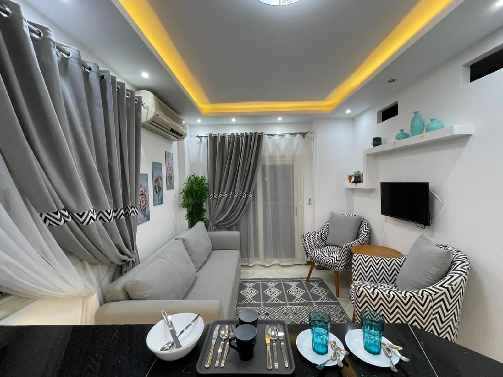 شقة في قلب القاهرة الجديدة تطل على شارع التسعين الشمالي Extérieur photo